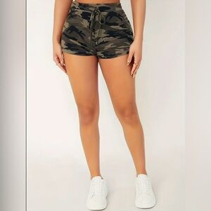 New Camouflage Print Fake Drawstring Shorts